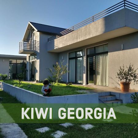 Villa Kiwi Georgia Kobuleti Exterior foto