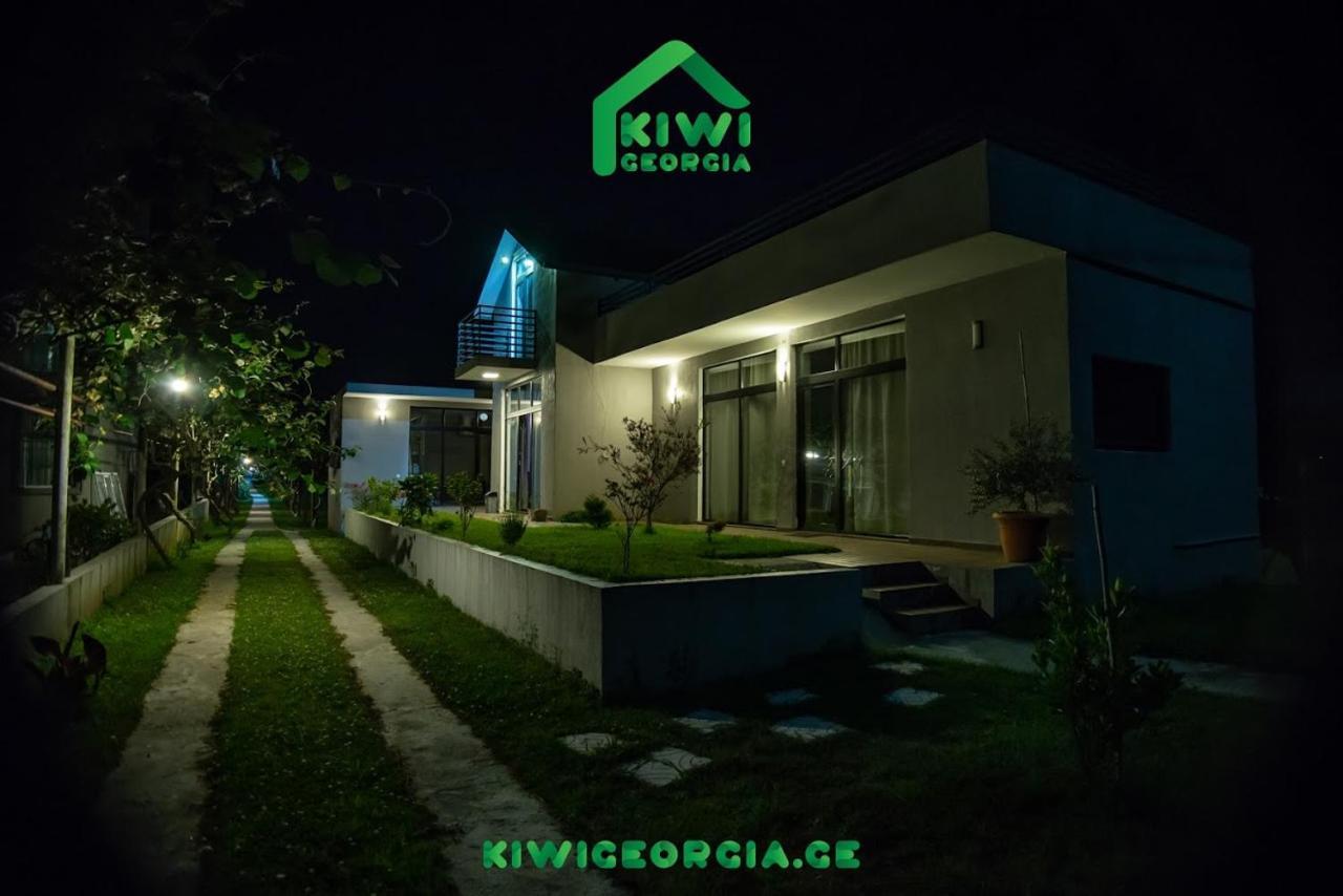 Villa Kiwi Georgia Kobuleti Exterior foto