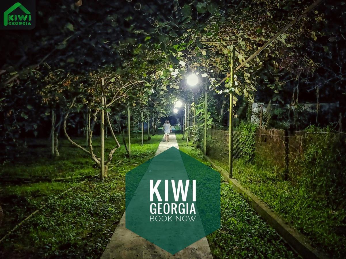 Villa Kiwi Georgia Kobuleti Exterior foto