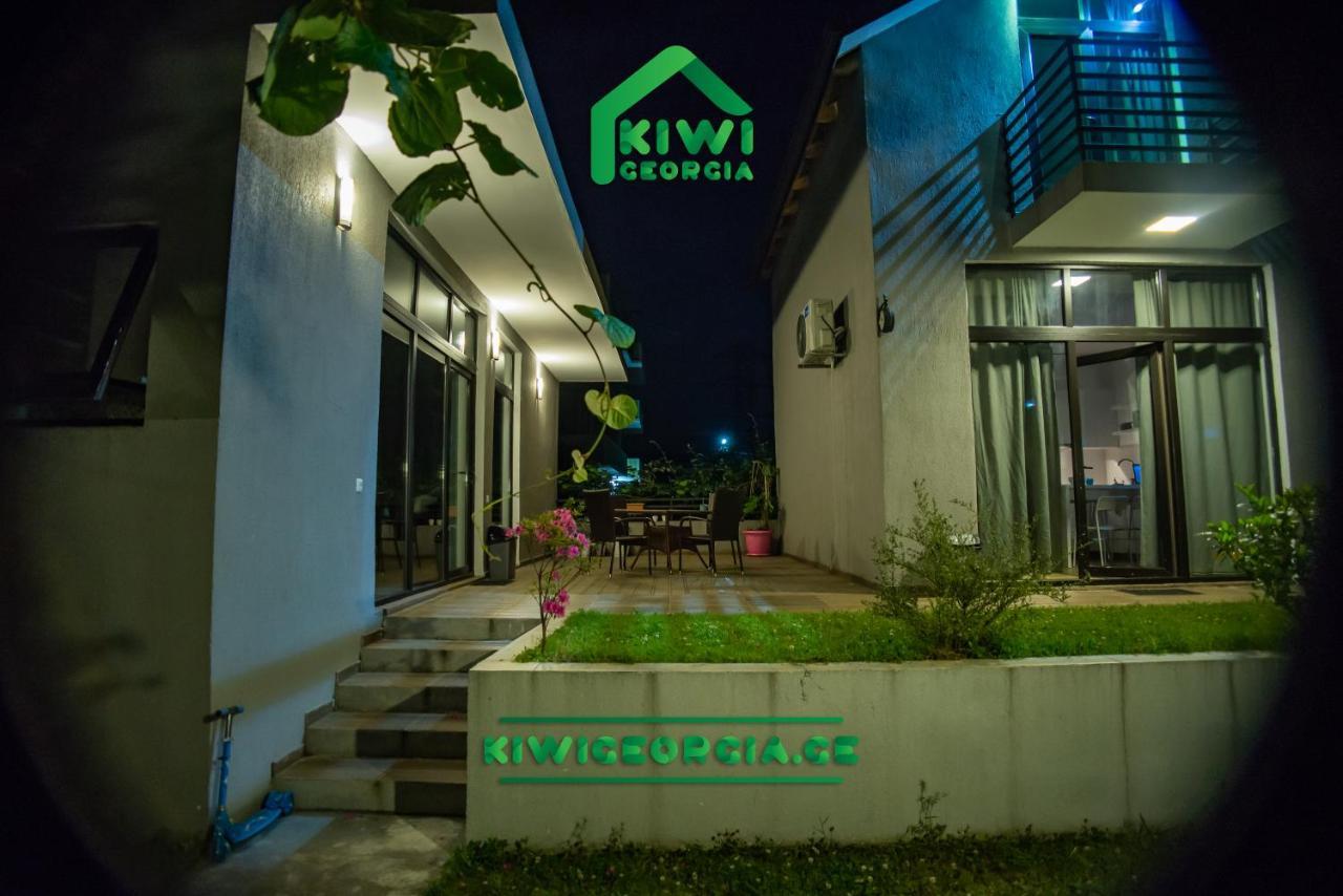 Villa Kiwi Georgia Kobuleti Exterior foto