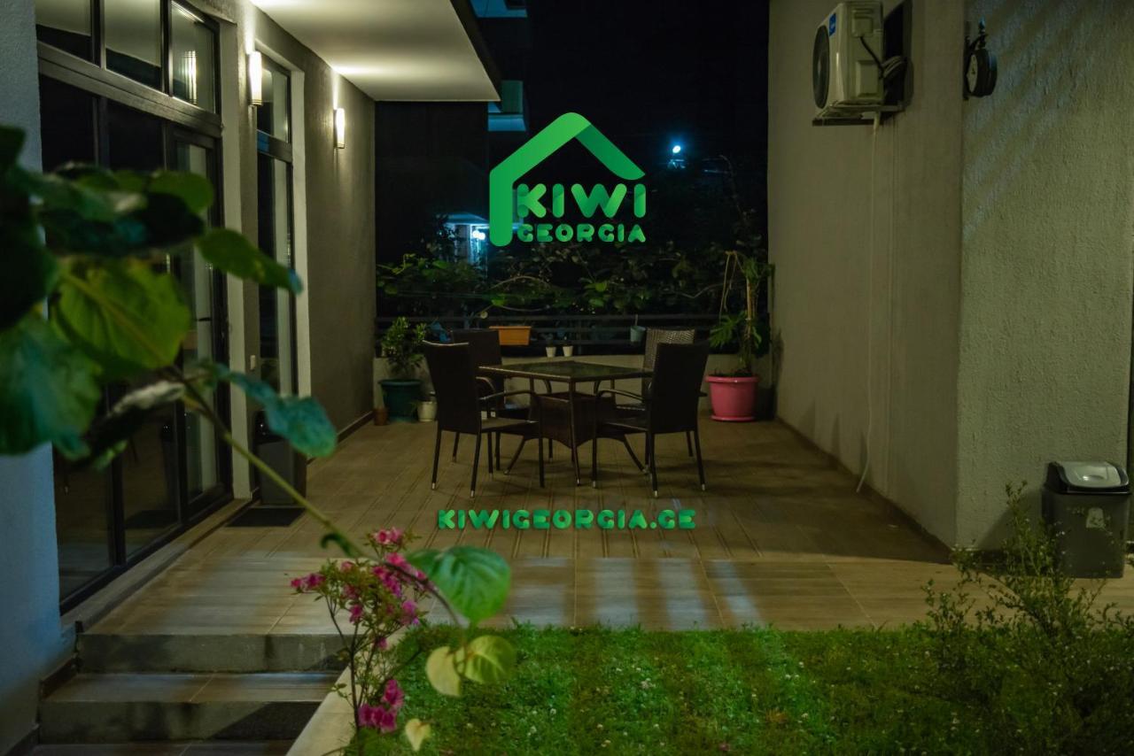 Villa Kiwi Georgia Kobuleti Exterior foto