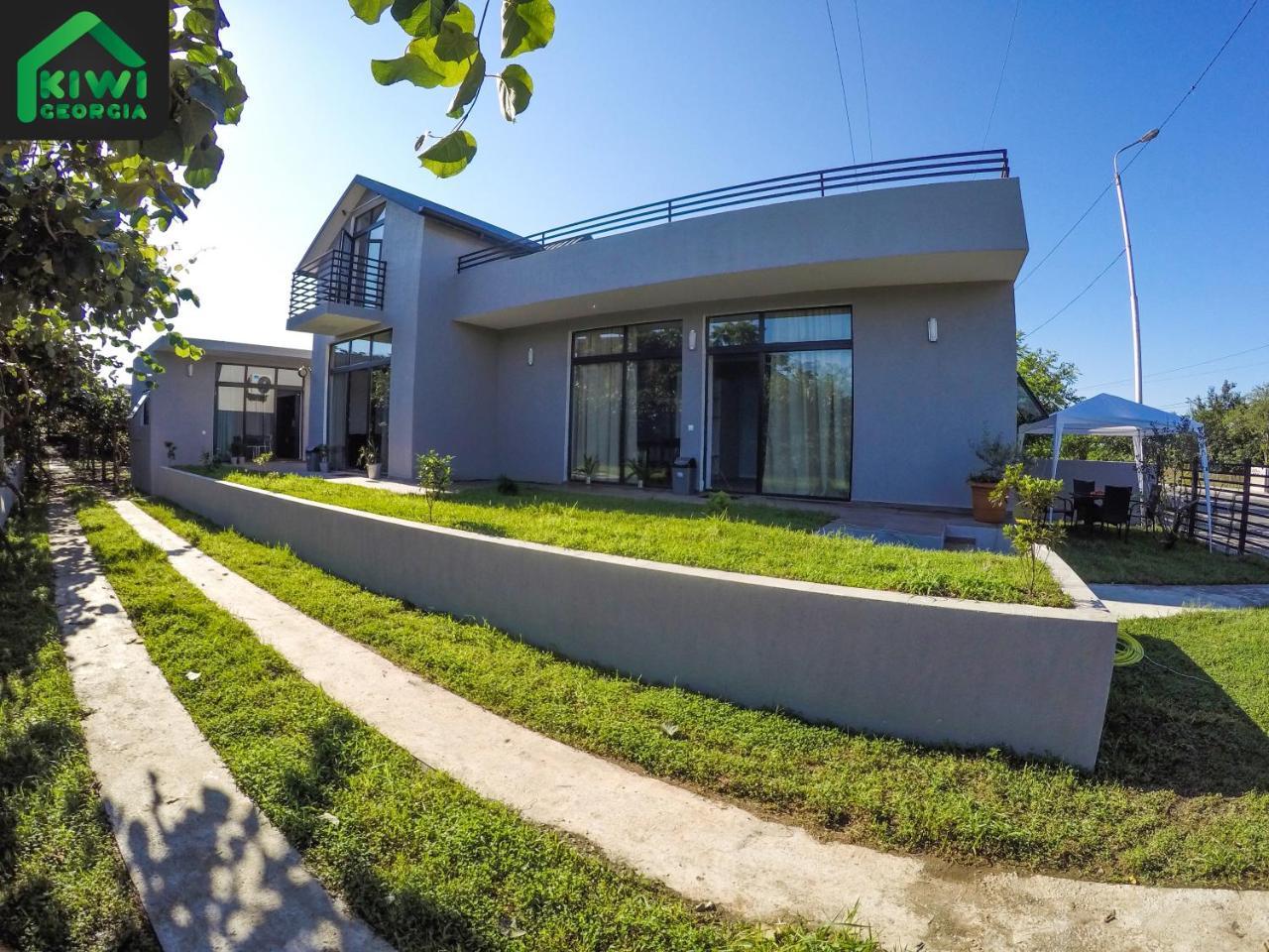 Villa Kiwi Georgia Kobuleti Exterior foto