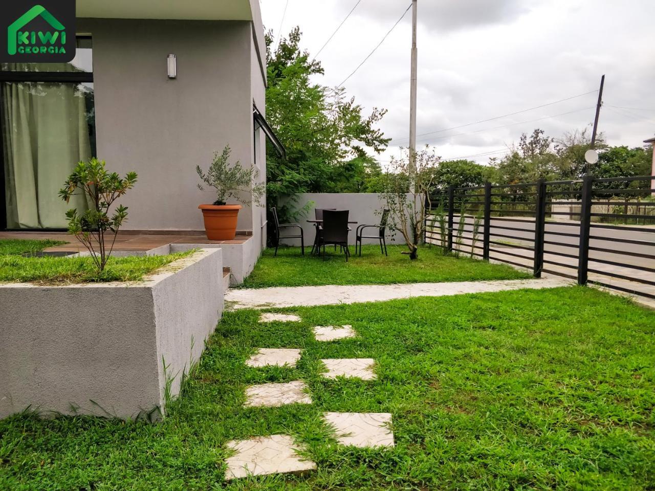 Villa Kiwi Georgia Kobuleti Exterior foto