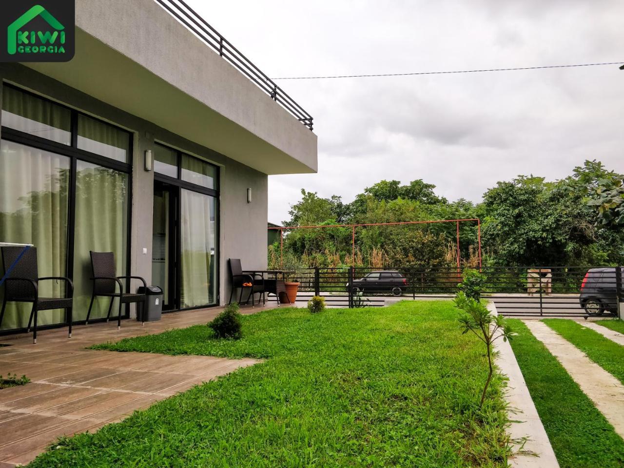 Villa Kiwi Georgia Kobuleti Exterior foto